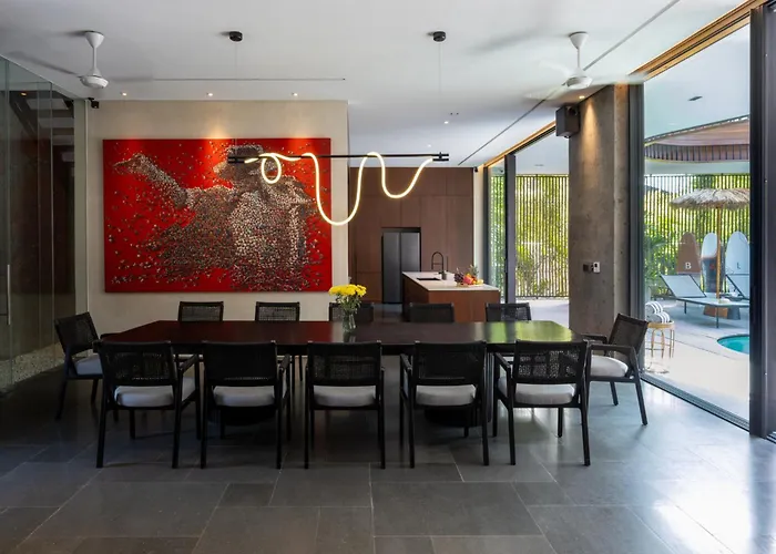Akashi Villa *
